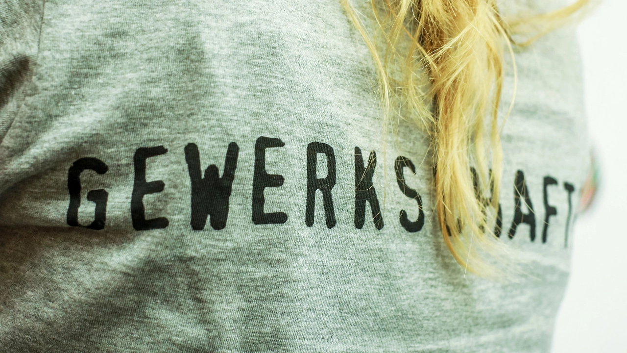 Shirt mit der Aufschrift Gewerkschaft.